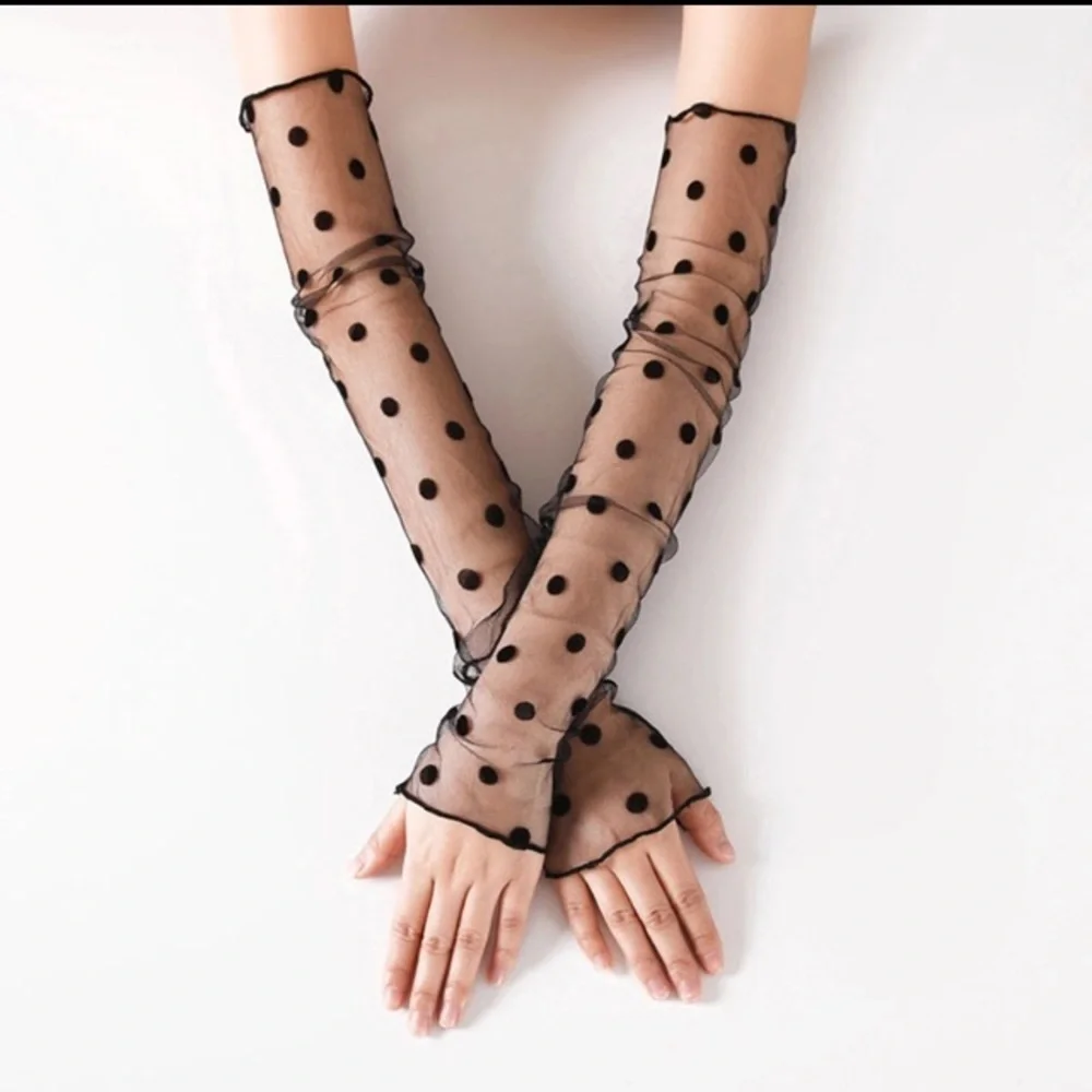 ($5 if bundled with full price item) Star Black Lace Sun Protectant Arm Sleeve